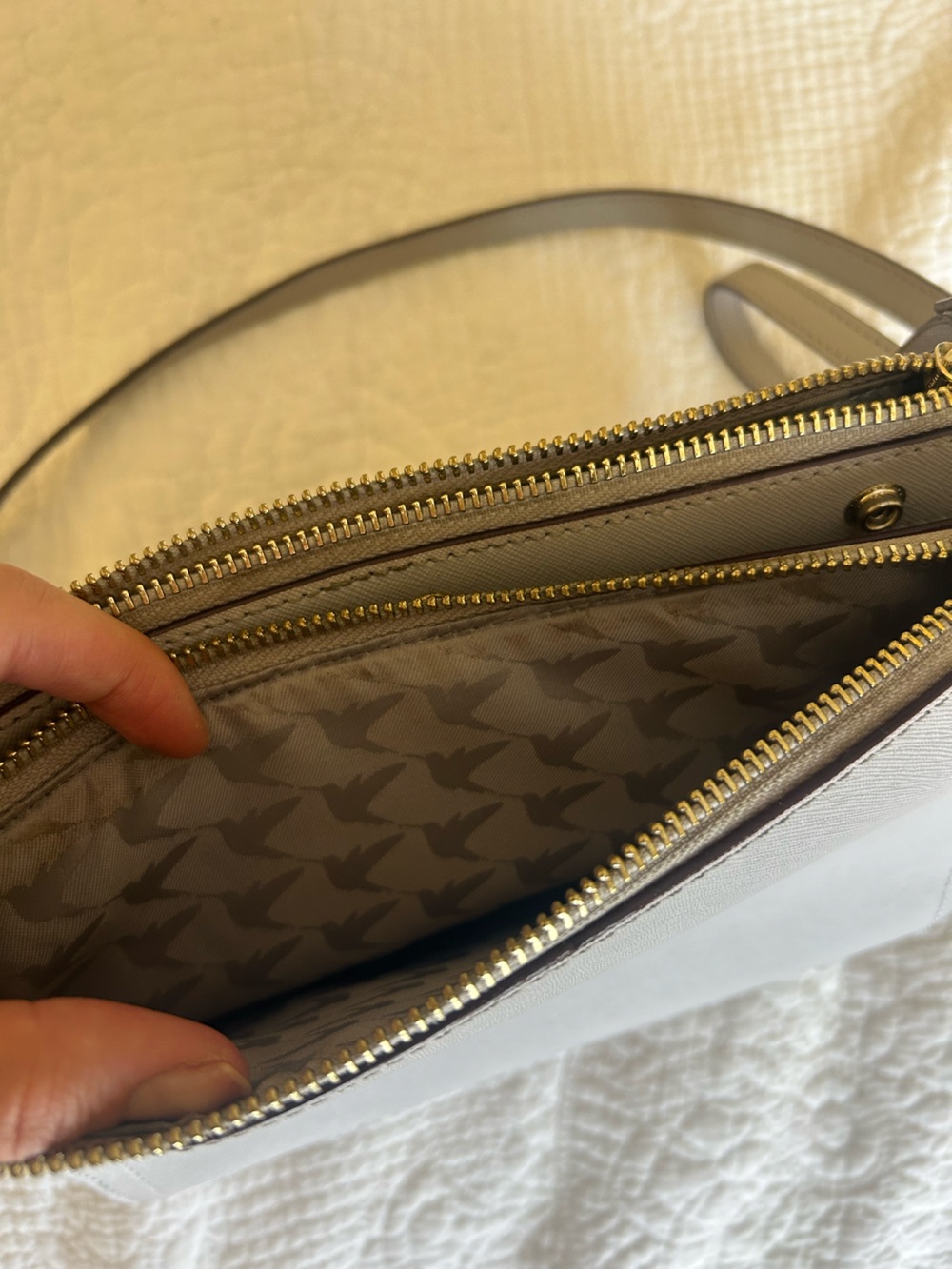 Lo and Sons Pearl Bag in Light Gray Saffiano - Picture 7 of 7
